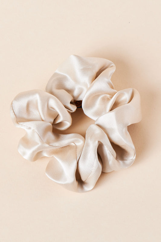 ZAHRA Silk Scrunchie Solid | Soft Cream